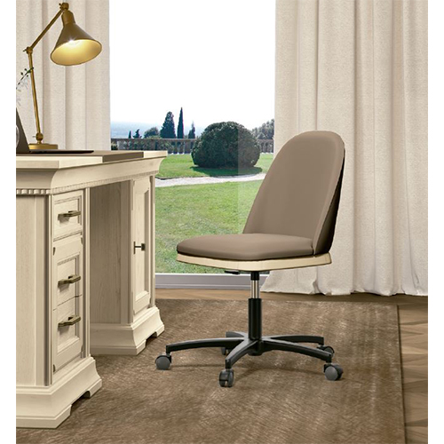 Вращающееся кресло 